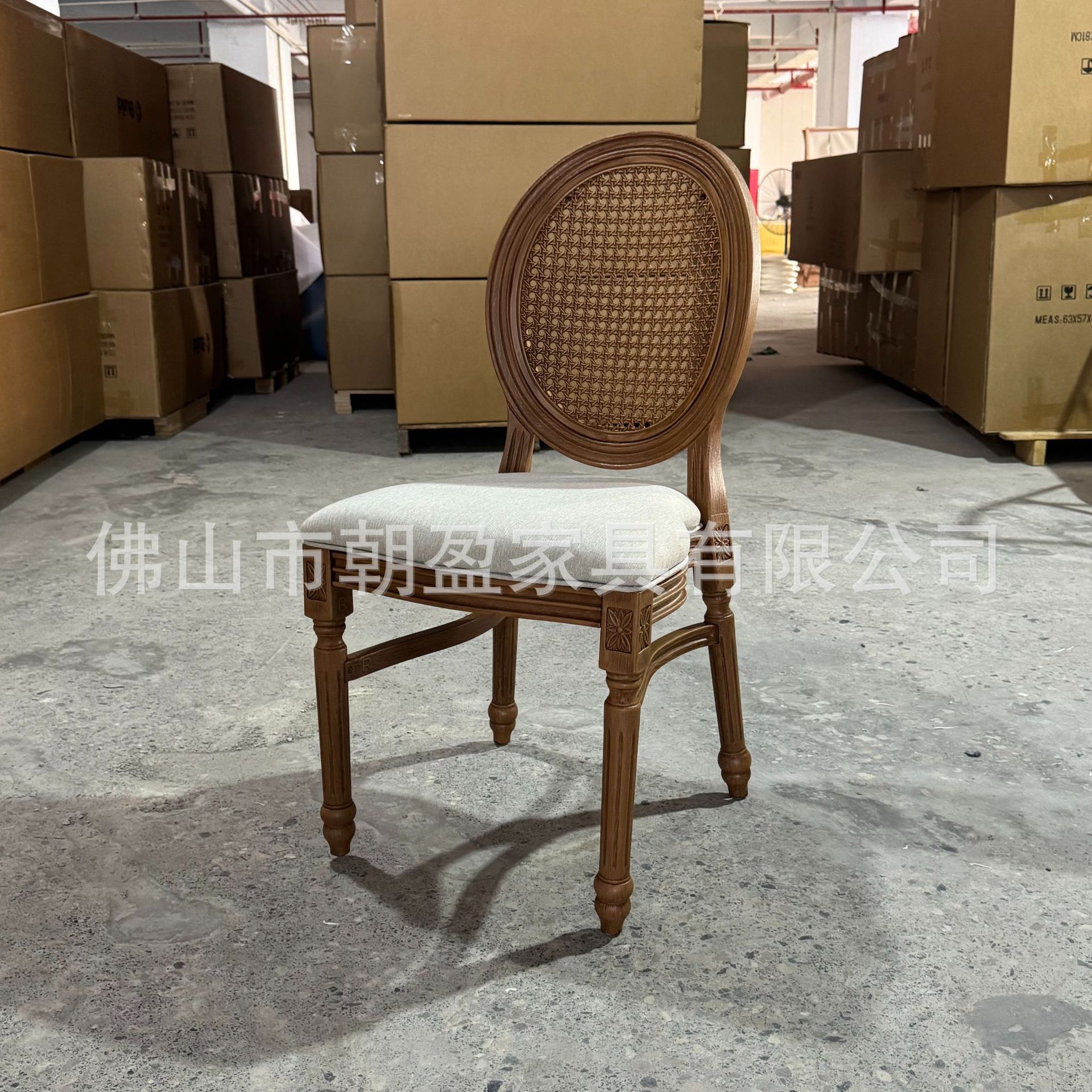 Fábrica de origen retro americana hacer vieja silla de bodas al aire libre silla de bodas red de caña silla de banquete trasera transfronteriza