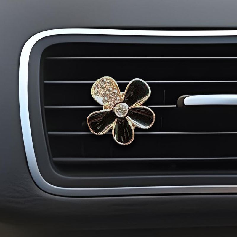 Comercio transfronterizo, coche, flores de cinco pétalos, diamantes completos, salida de aire de coche, clip de aromaterapia, decoración de salida de aire acondicionado