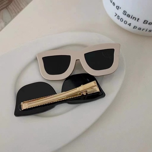 Creative sunglasses hair clip, cute and cute bangs clip, funny selfie side clip, broken hair clip, versatile hair clip for Japanese and Korean women