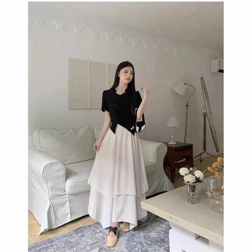 Modifications, please check the actual size before ordering. French light luxury, small fresh princess set, slimming and concealing.