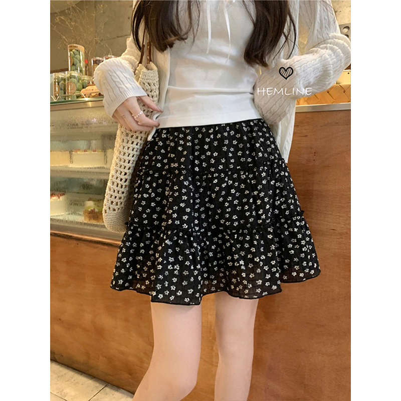 Carefully Selected Black Floral Short Skirt with Lining to Prevent Exposure, Sweet Style Half-Length Skirt for Women, Versatile Short Cake Skirt