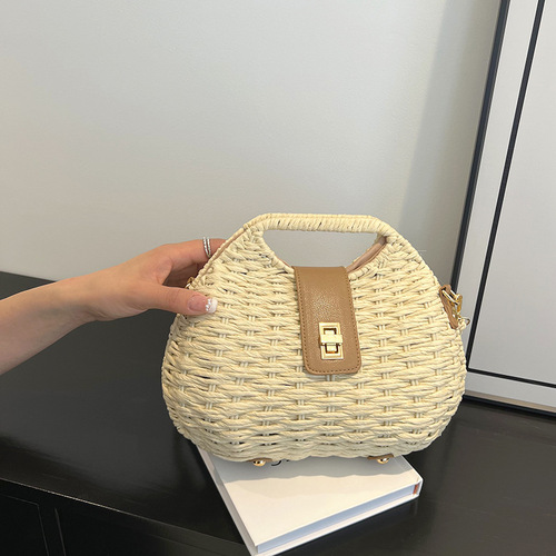 Summer Popular Beach Small Bags 2024 New Fashion Women's Handbag Grass Weave Bag High-End Style Versatile Crossbody Bag
