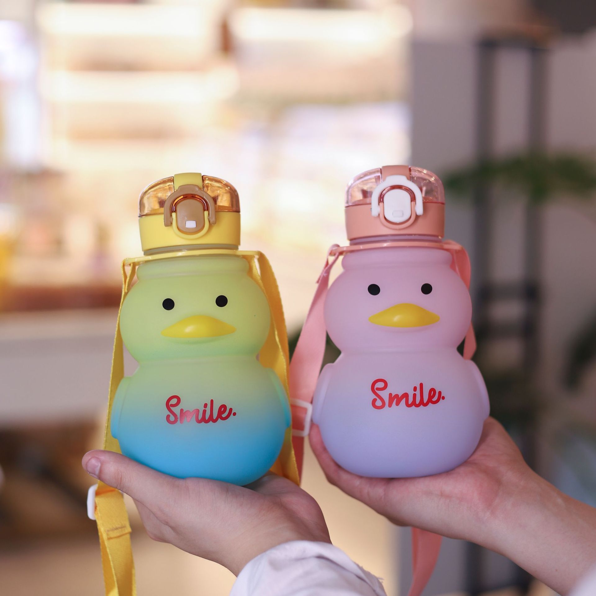 Cute Cartoon Plastic Water Bottles display picture 1