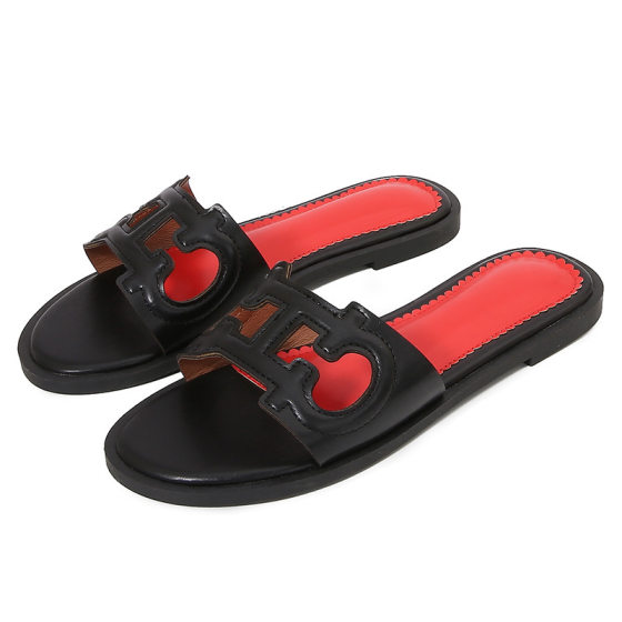 2025 New Summer Outfit Fashionable Flat Slippers Women's Flat Shoes for Traveling Beach Sandals
