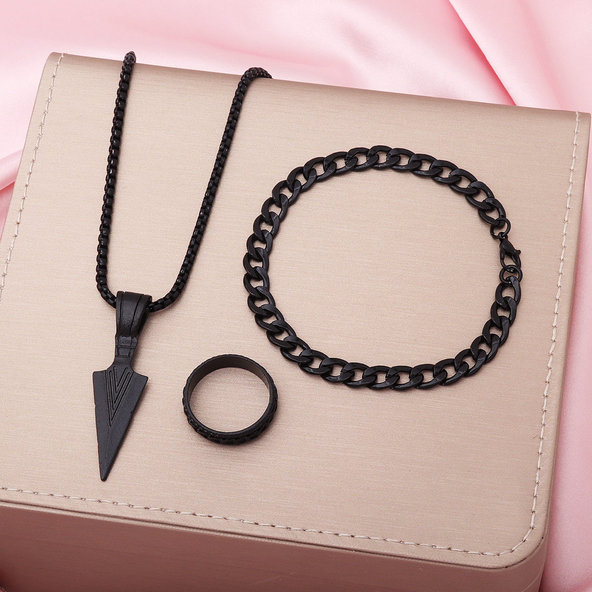 Amazon Hot Selling New Jewelry Set Arrow Pendant Jewelry Chain Ring Bracelet Necklace 3 Sets Wholesale