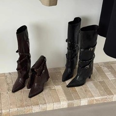尖头金属皮带扣铆钉复古西部牛仔靴高跟骑士辣妹长筒裤管靴女长靴