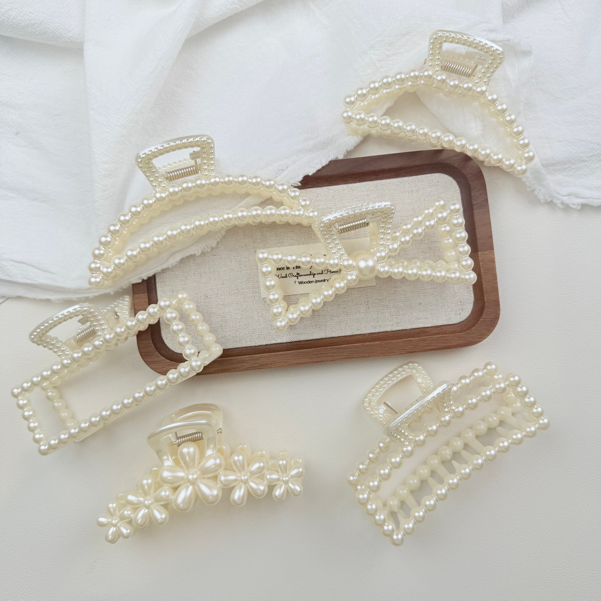 Fermaglio a pinza per capelli con perle elegante e chic_voghion.com