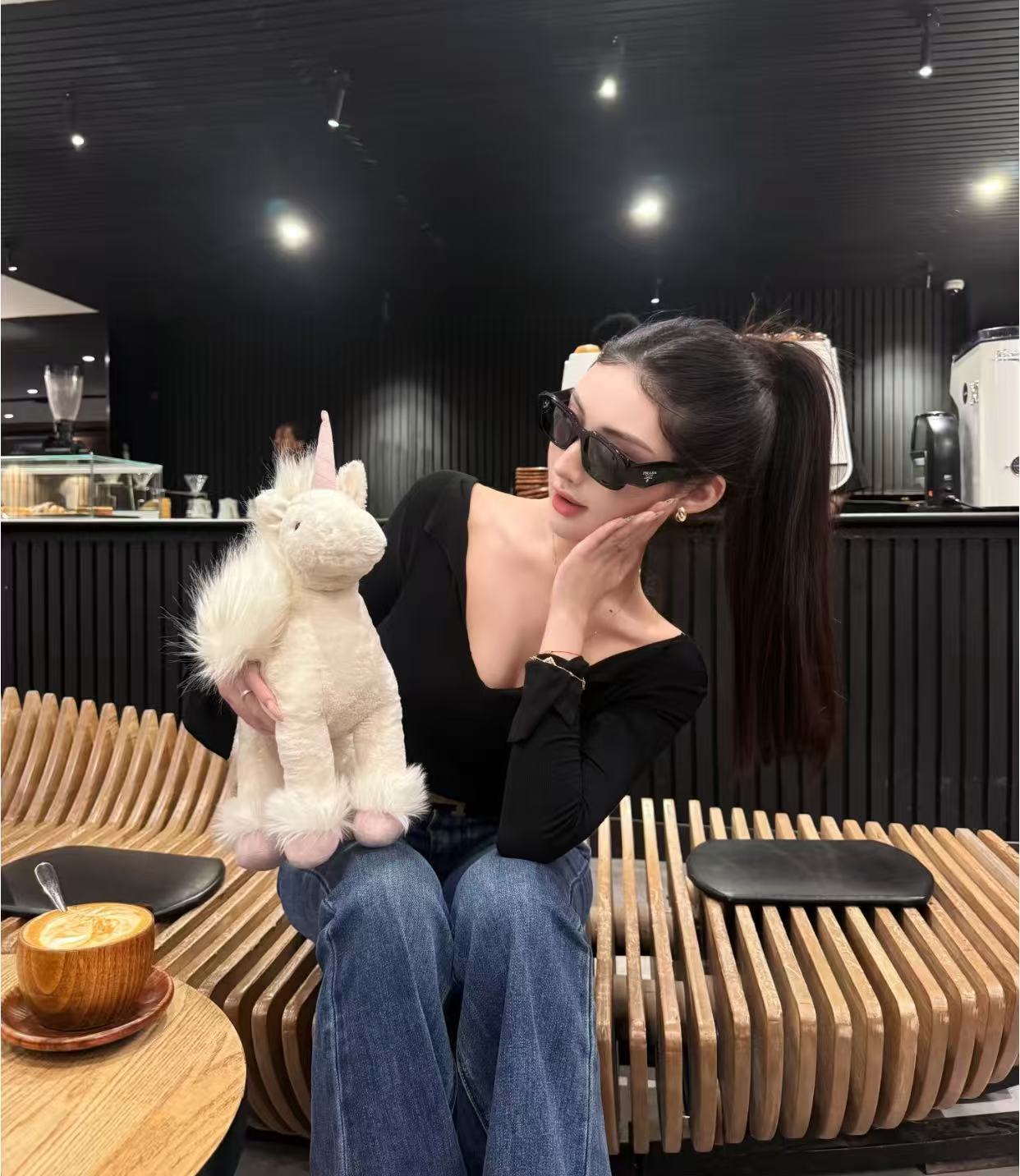 Unicorn; Freya Horse;