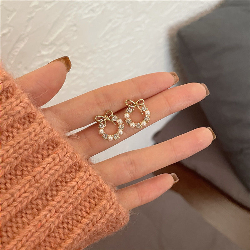 15g Weight Sweet Flower Alloy Enamel Inlay Artificial Pearls Artificial Diamond Women's Drop Earrings Ear Studs
