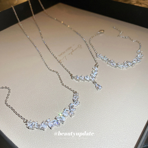 V-shaped water drop temperament necklace niche light luxury necklace commuter clavicle chain women's inlaid zircon wheat ear bracelet wholesale