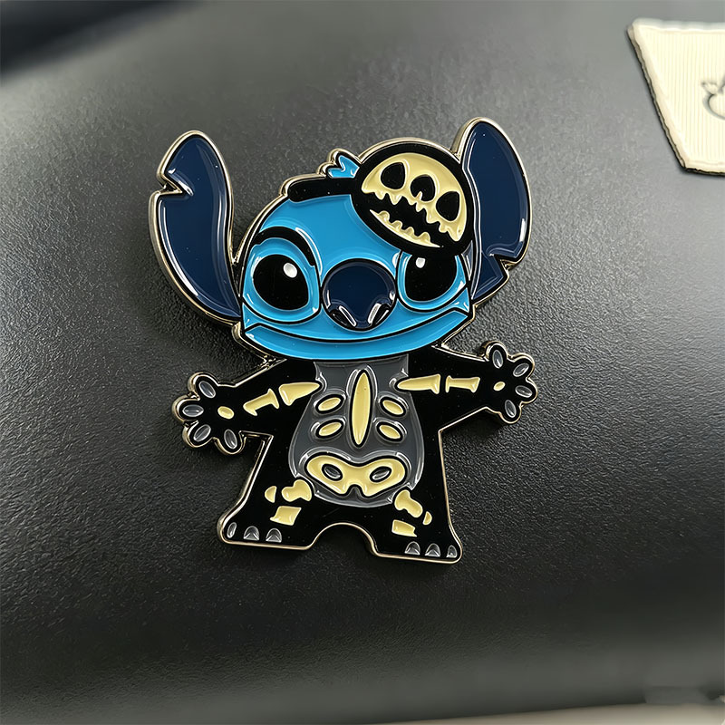 Mixed-Style Skeleton See-Through Brooch, Interstellar Alien Cartoon Badge, Dark Style Metal Enamel Pin Accessory