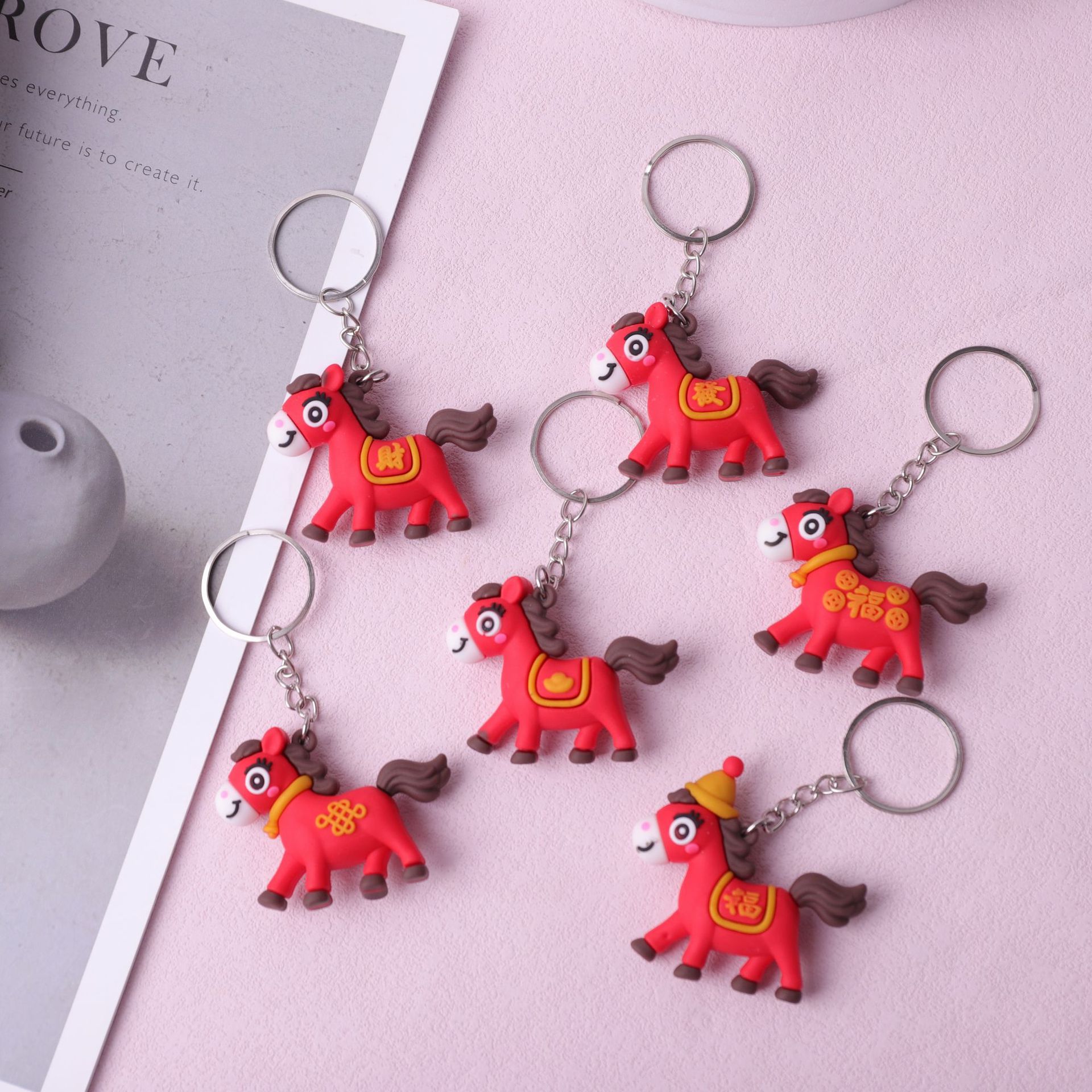 2026 Año Nuevo Zodiac Pony Muñeca Keychain Año del Caballo Colgante Fuma Keychain Bolso Colgante Regalo