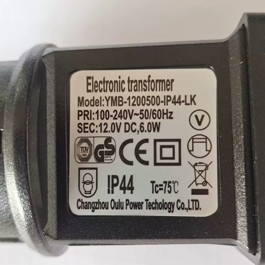 GS IP44DC12V-6W  欧标常亮立式电子变压器