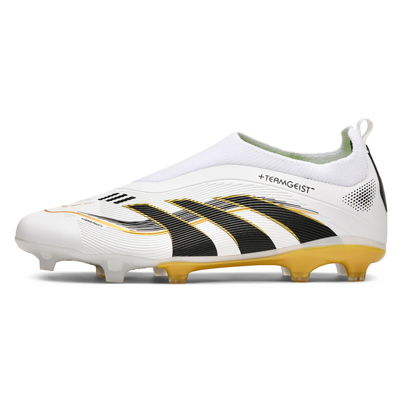 2025 zapatos de fútbol nuevos jóvenes hombres y mujeres antideslizantes moda transfronteriza AG clavos largos de césped de fábrica de estudiantes