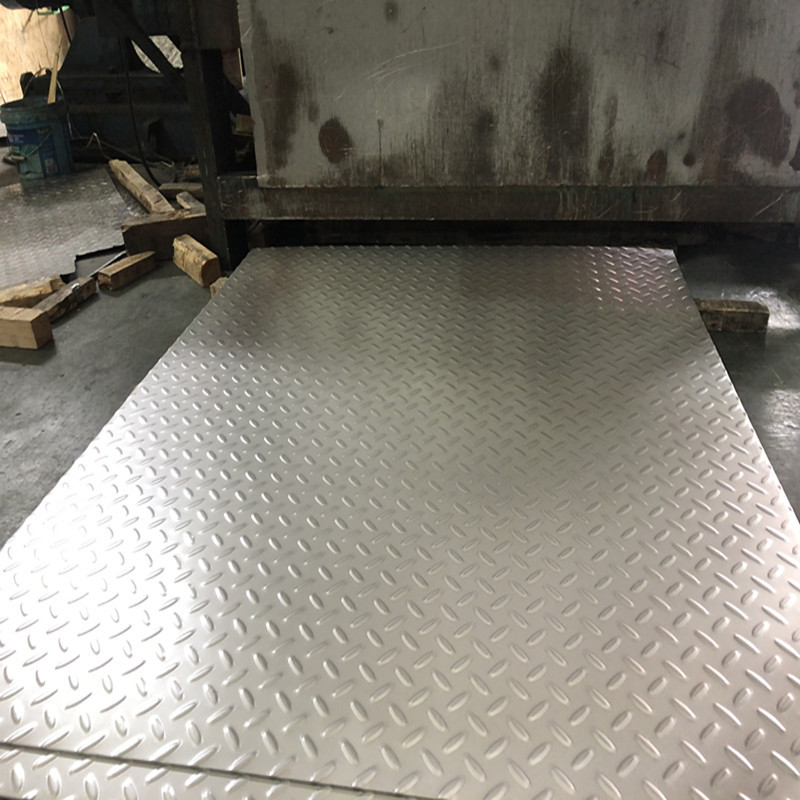 304不锈钢压花板304防滑板花纹板现货无锡太钢不锈现货直供