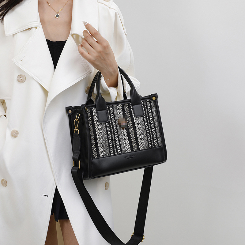 Bolsos de lana transfronterizos, nueva tendencia, bolsos de color de contraste de empalme de gran capacidad, bolsos tote de todo fósforo de viaje de moda, mujeres