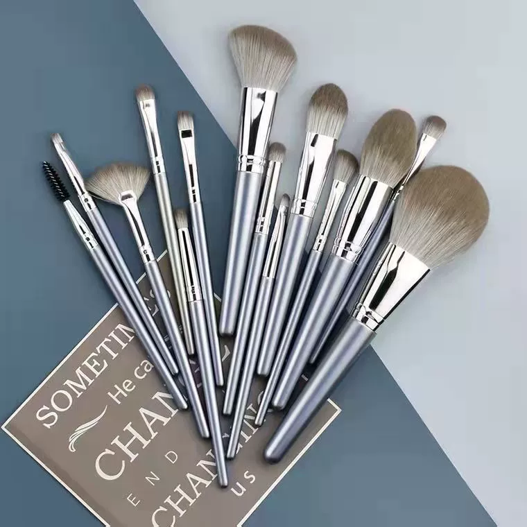 Soft handheld brush, full set