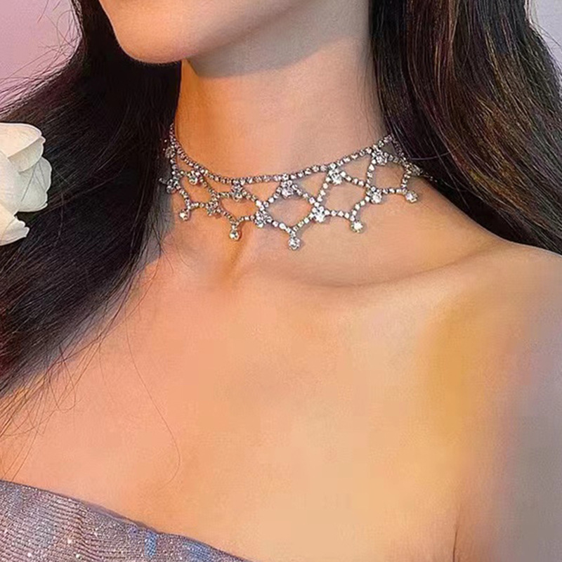 Collier Ras-du-cou Avec Chaîne À Griffes Et Strass Scintillants_voghion.com
