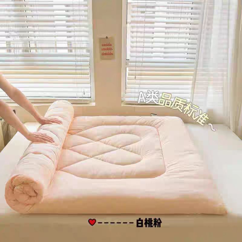 New Type a Cloud-Like Pleated Double-Layer Gauze Soft Mattress for Student Dormitories and Home Use, Fluffy and Comfortable