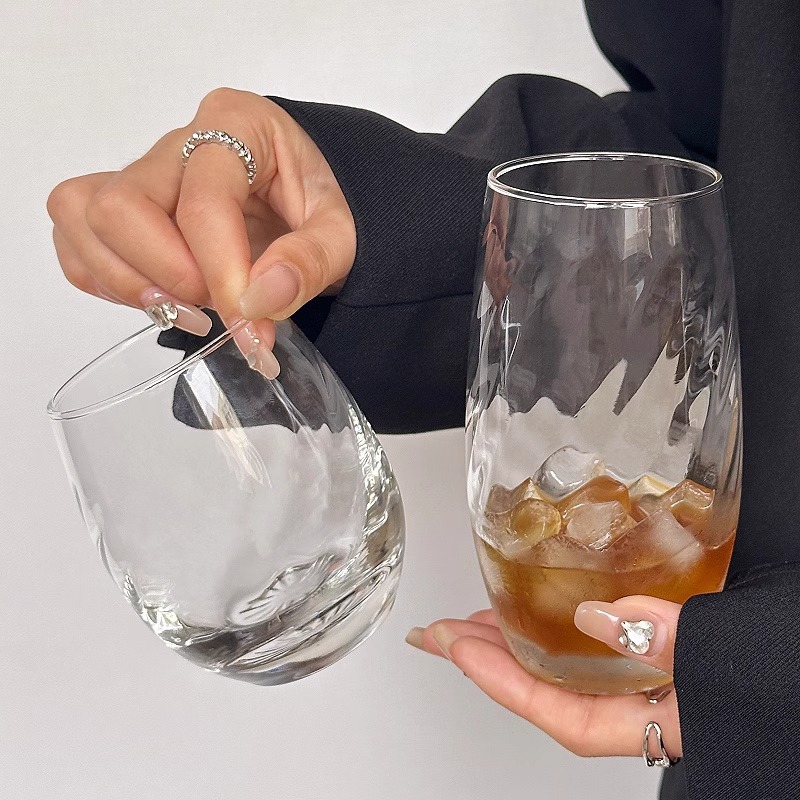 Taza de agua huevo rayado taza de leche nube taza de jugo taza de whisky taza de vino de vino flotante taza de bebida Wayne