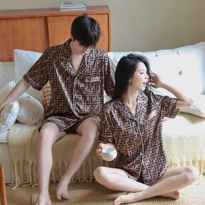 Fashion High-end Couple's Cyber Popular Pajamas Ice Silk Thin Light Luxury Short-sleeved Shorts Home Clothes suit Outwear