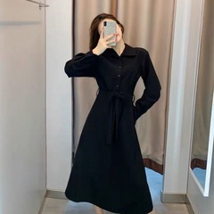 法式赫本风春秋季新款法式艺术生通勤穿搭小个子长袖黑色连衣裙女