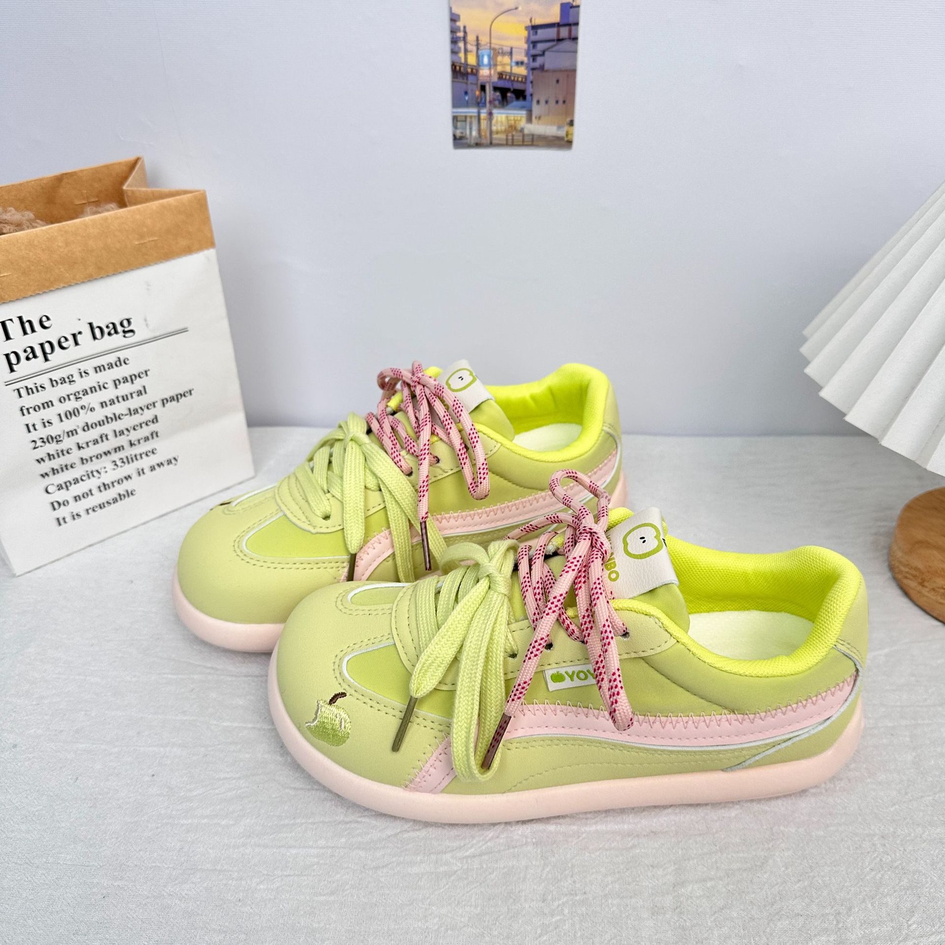 Zapatos de entrenamiento de Yuanbo alemán para mujer, primavera de 2025, nuevas zapatillas deportivas de ocio de cabeza cuadrada de todo fósforo, zapatos Forrest Gump con cordones image 3