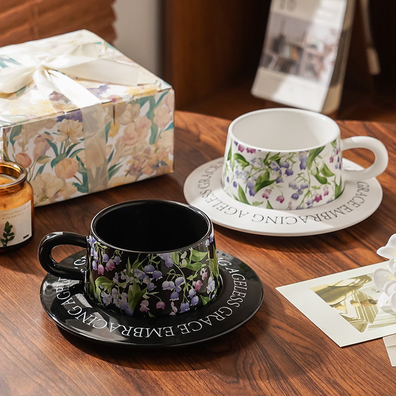 Caja de regalo lirio de los valles souvenirs taza de café platillo cerámica regalo de alta gama taza de té de la tarde regalo de cumpleaños mujer