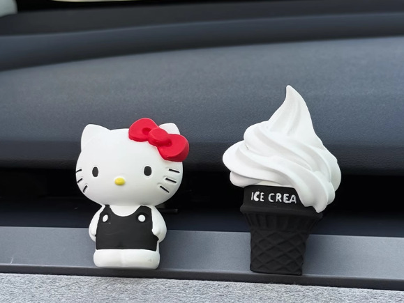 HelloKitty车载香薰可爱黑皮KT汽车出风口扩香石车内饰品摆件女|undefined