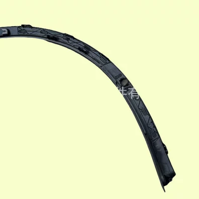Wheel eyebrow front and rear wheel arches