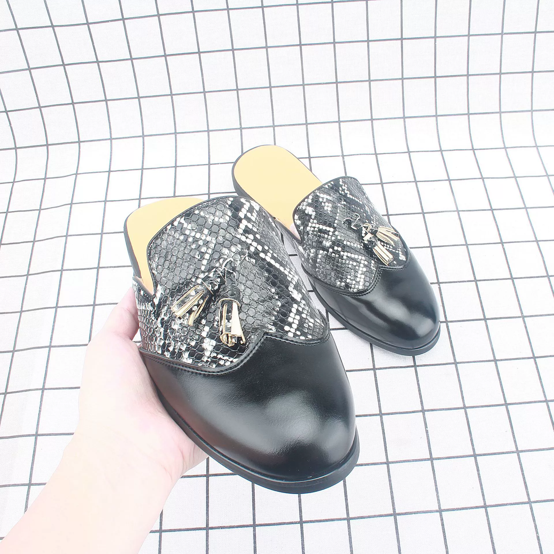 Мужские персонализированные кожаные туфли с половиной чашки, модная верхняя одежда, полутапочки с носком, модные ленивые сандалии 1099