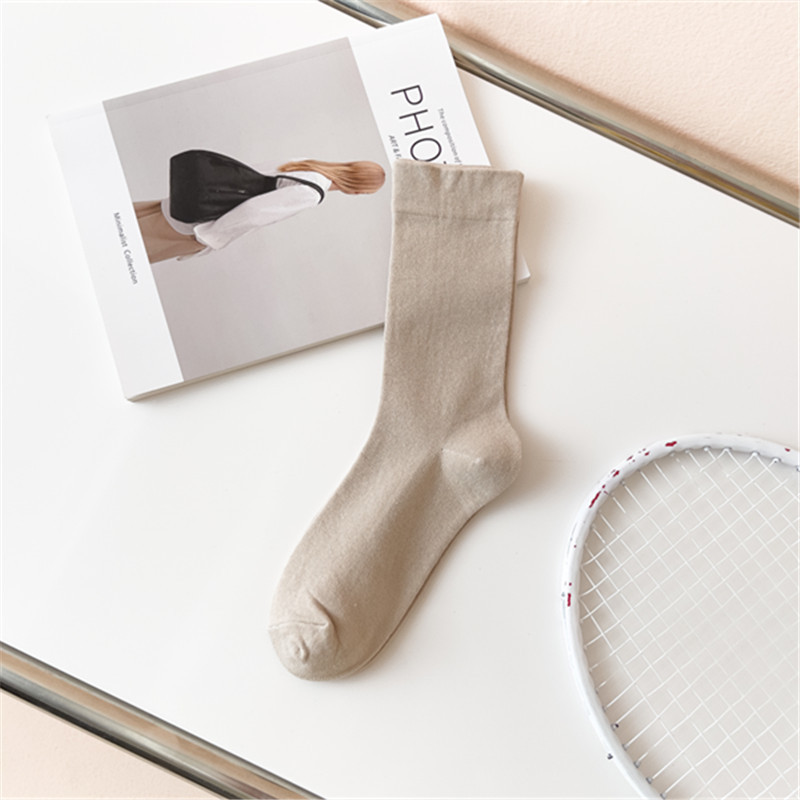 Calcetines de color sólido calcetines de confinamiento de boca suelta de algodón calcetines de pila de media pantorrilla para mujeres al por mayor calcetines de algodón largos transpirables de estilo japonés