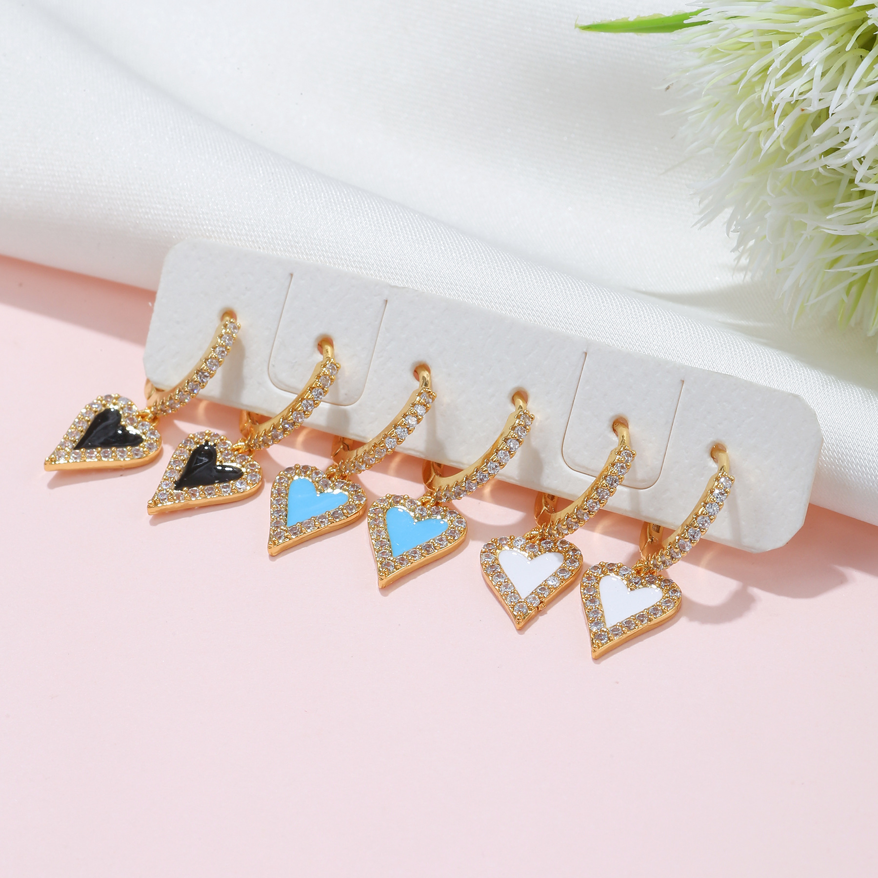 Fashion Heart Shape Brass Inlaid Zircon Drop Earrings 1 Pair