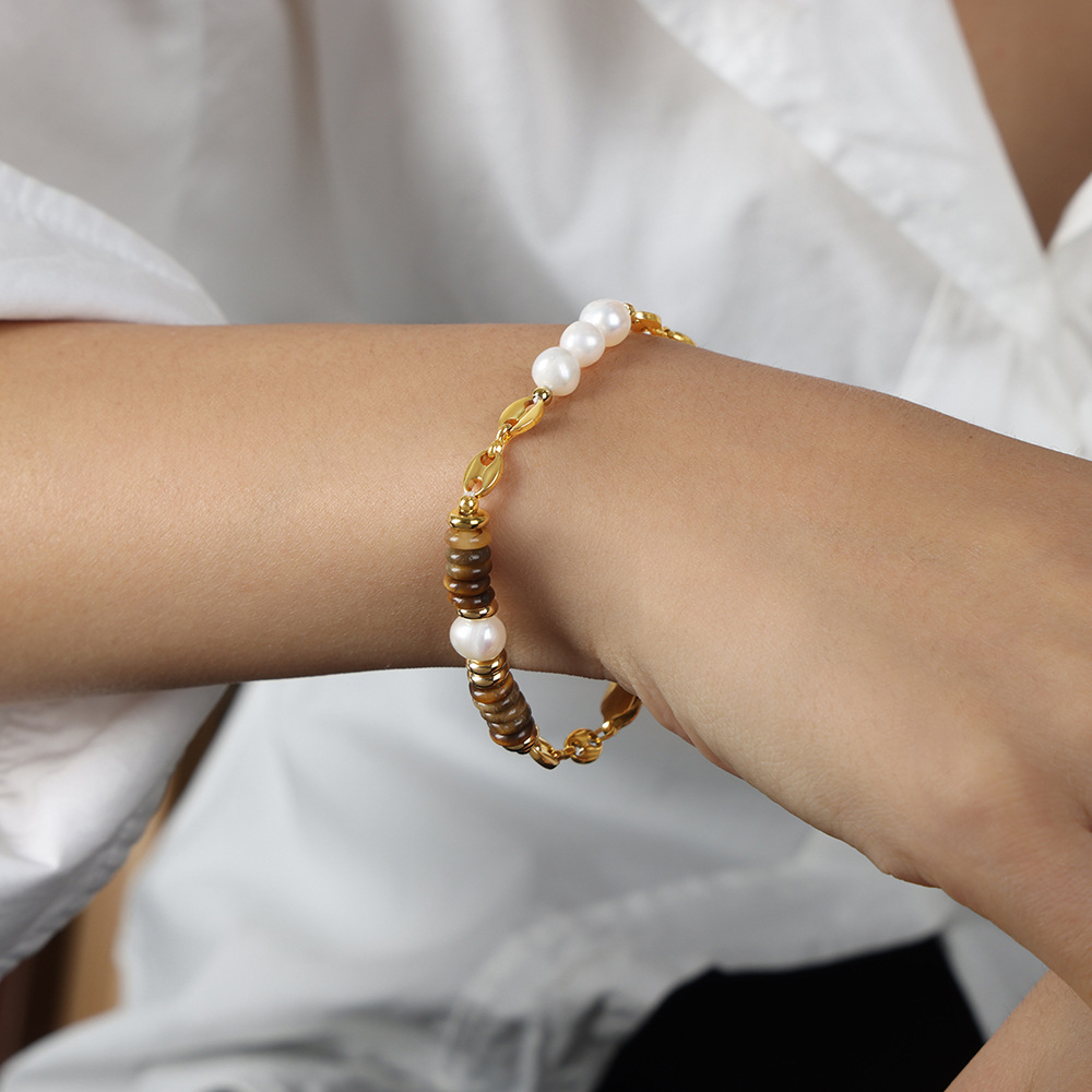 Ojo de tigre natural piedra perlas de agua dulce costura collar titanio acero cerdo nariz personalidad todo partido clavícula cadena joyería para las mujeres