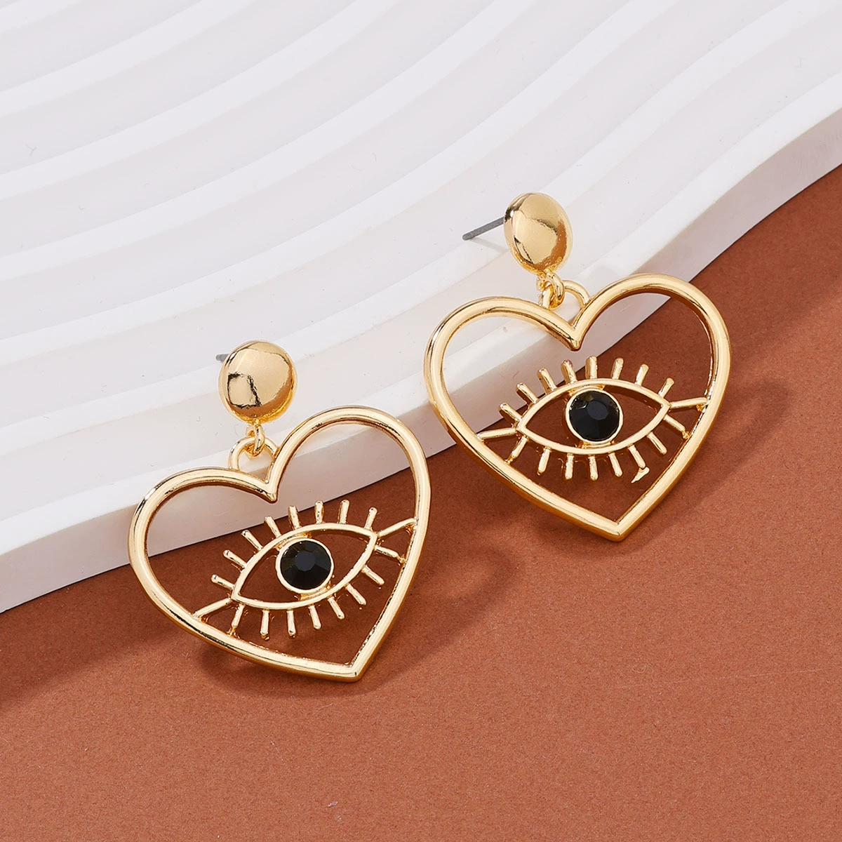 Trend black earrings, fashionable accessory, European style