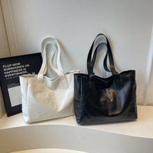 �μ�Ůʿ���������ײɫ���ذ����e�ٴ�ܛƤ����Ů���S�ҿ羳���l