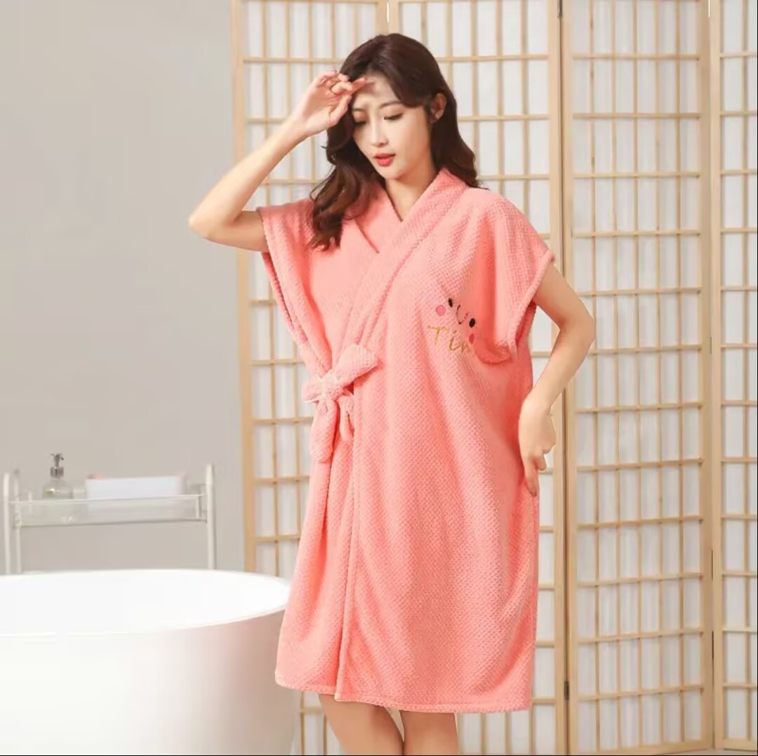 민소매 끈끈한 웃는 얼굴 자수 [미디엄 핑크]