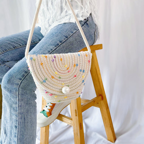 新款时尚彩色简约洋气百搭斜挎包小清新珍珠翻盖斜挎棉绳小手机包