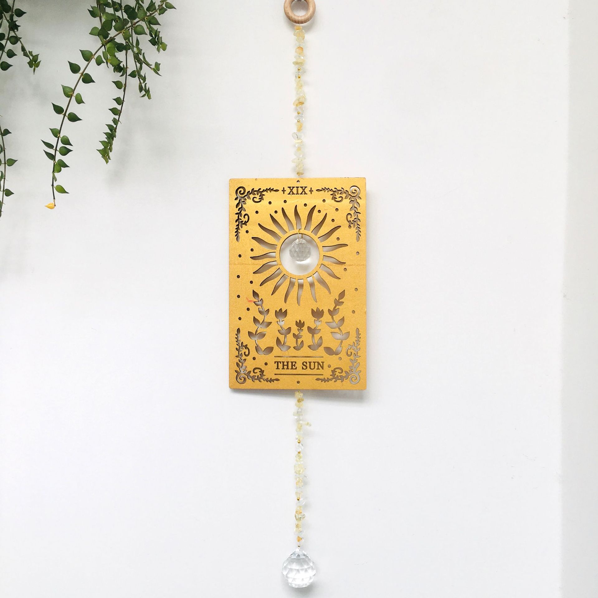 Retro Pastoral Sun Wood Pendant display picture 4