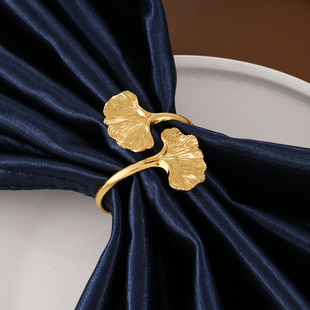 Wholesale creative ginkgo leaf napkin ring home dining table decoration leaves paper towel ring napkin buckle golden napkin ring