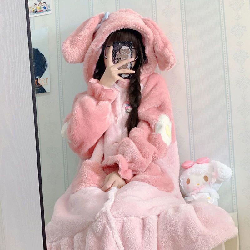Пижамный халат из кораллового велюра демисезонный, флис, длинный плюшевый халат, разные размеры