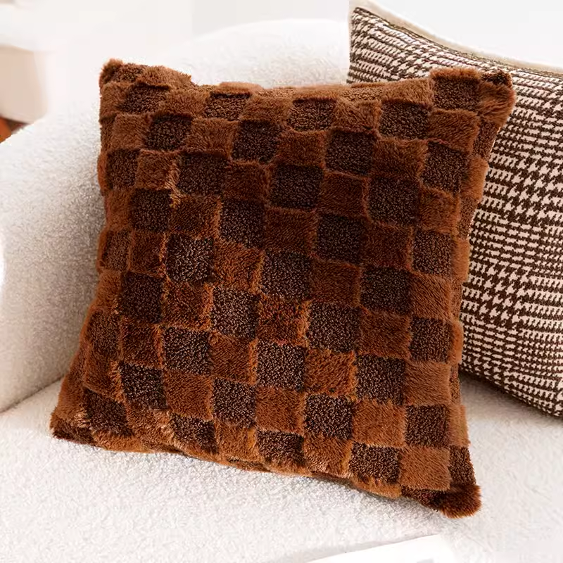 ↤↤↤Brown embossed plush square 45x45↦↦↦