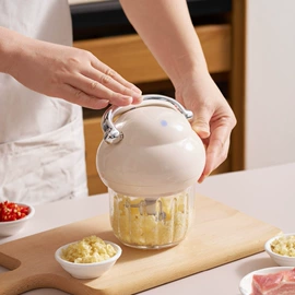 垃圾桶;化妆品收纳盒;收纳盒