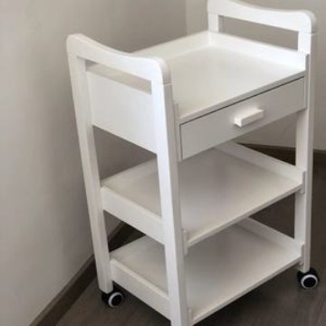 Estante de almacenamiento de carro de coche de belleza salón de belleza herramienta especial coche de madera maciza de tres capas salón de uñas salón de almacenamiento de coches