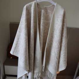 赵丽颖同款围巾女秋冬季2024新款羊毛保暖围脖百搭披肩外搭护颈