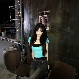 夏日撞色修身u领收腰短袖t恤女韩系辣妹显瘦设计感吊带真两件上衣