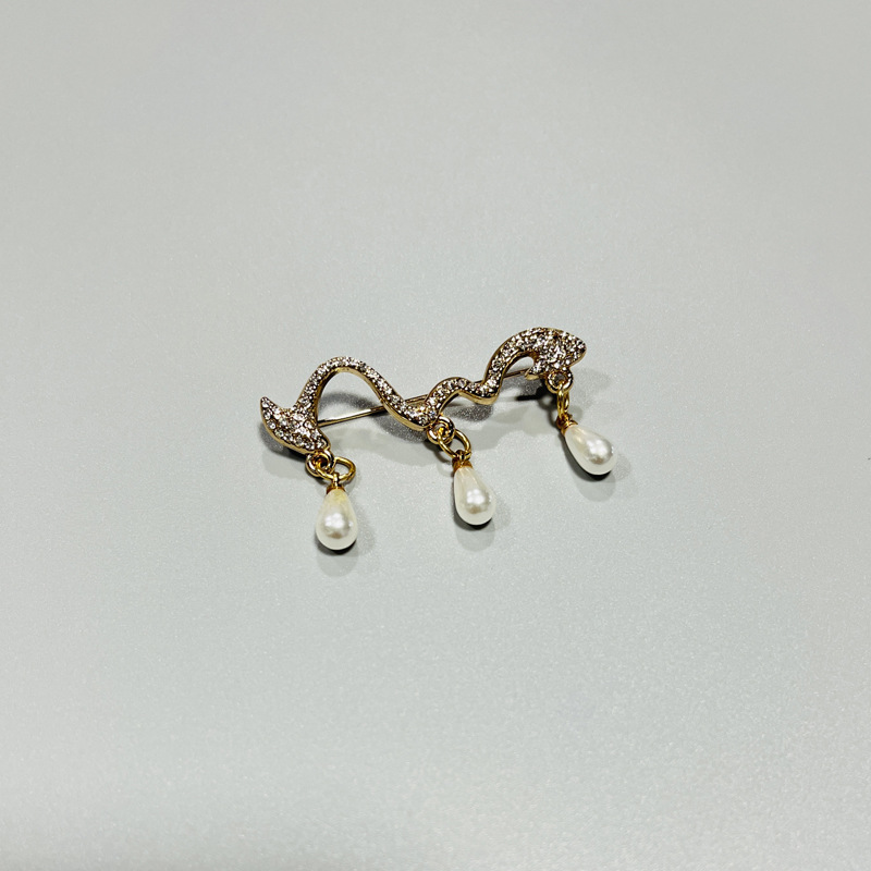 金属别针455656.jpg