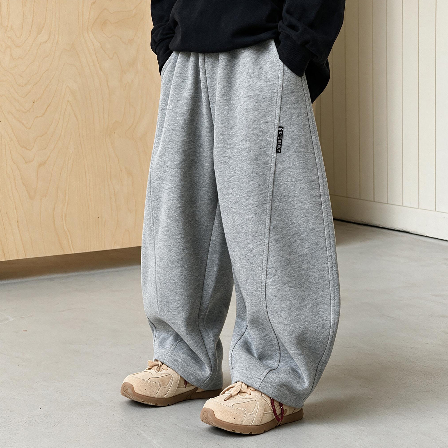 Boys' trousers, spring and autumn new style, 2026, medium and large boys' curved blade sports pants, children's fashionable spring casual sweatpants