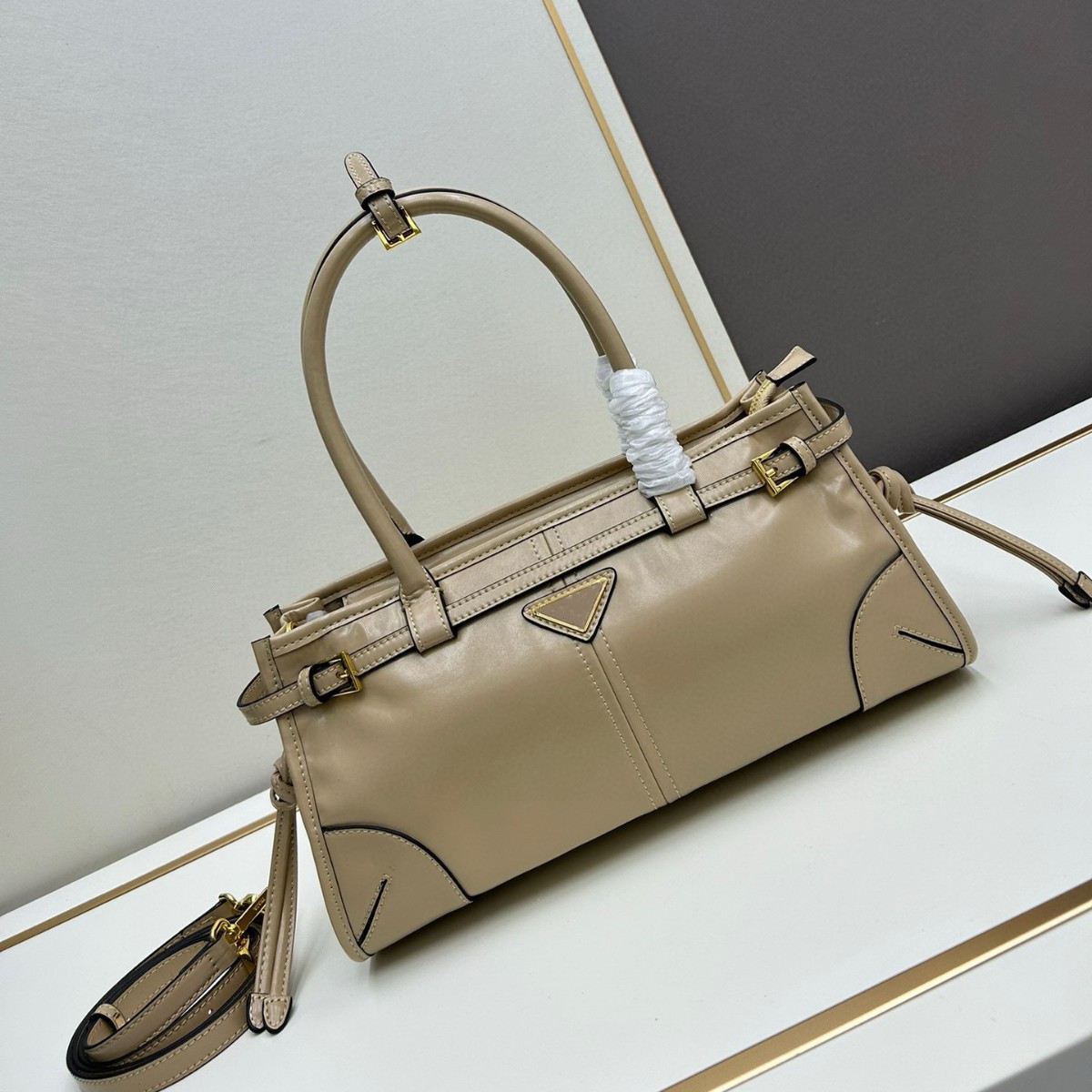 Cross-border P-style Women's Genuine Leather Handbag, MONA Style Motorcycle Bag, Oil Wax Leather Retro Shoulder Underarm Bag - Thumbnail 3