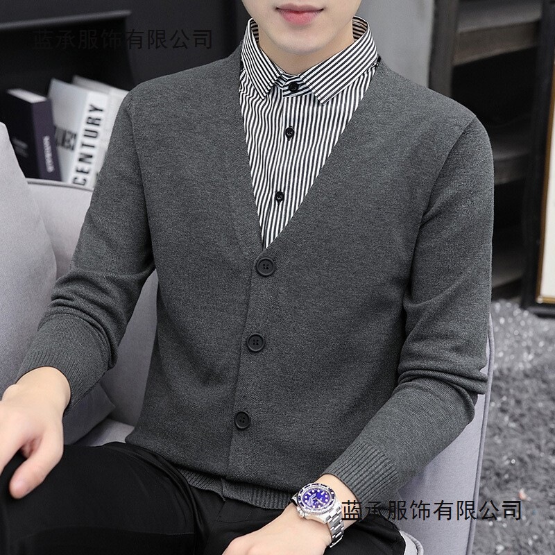 Fake Two-Piece Men's Shirt Collar Sweater, Spring and Autumn 2025 New Korean Style Versatile Collared Knit Top for Men Fake Two-Piece Men's Shirt Collar Sweater, Spring and Autumn 2025 New Korean Style Versatile Collared Knit Top for Men